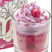Bomb Cosmetics: Redcurrant and Cassis Piped Candle